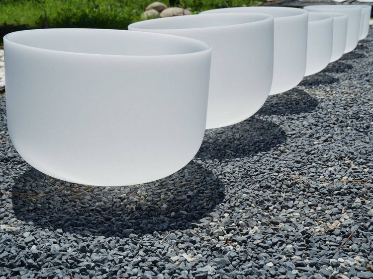 7 - 14 Inch White Polished Crystal Singing Bowl 8-Piece Set